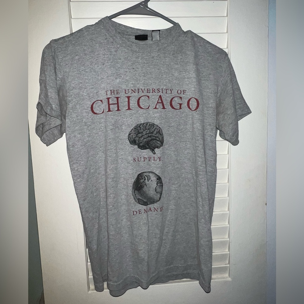 University of Chicago t shirt